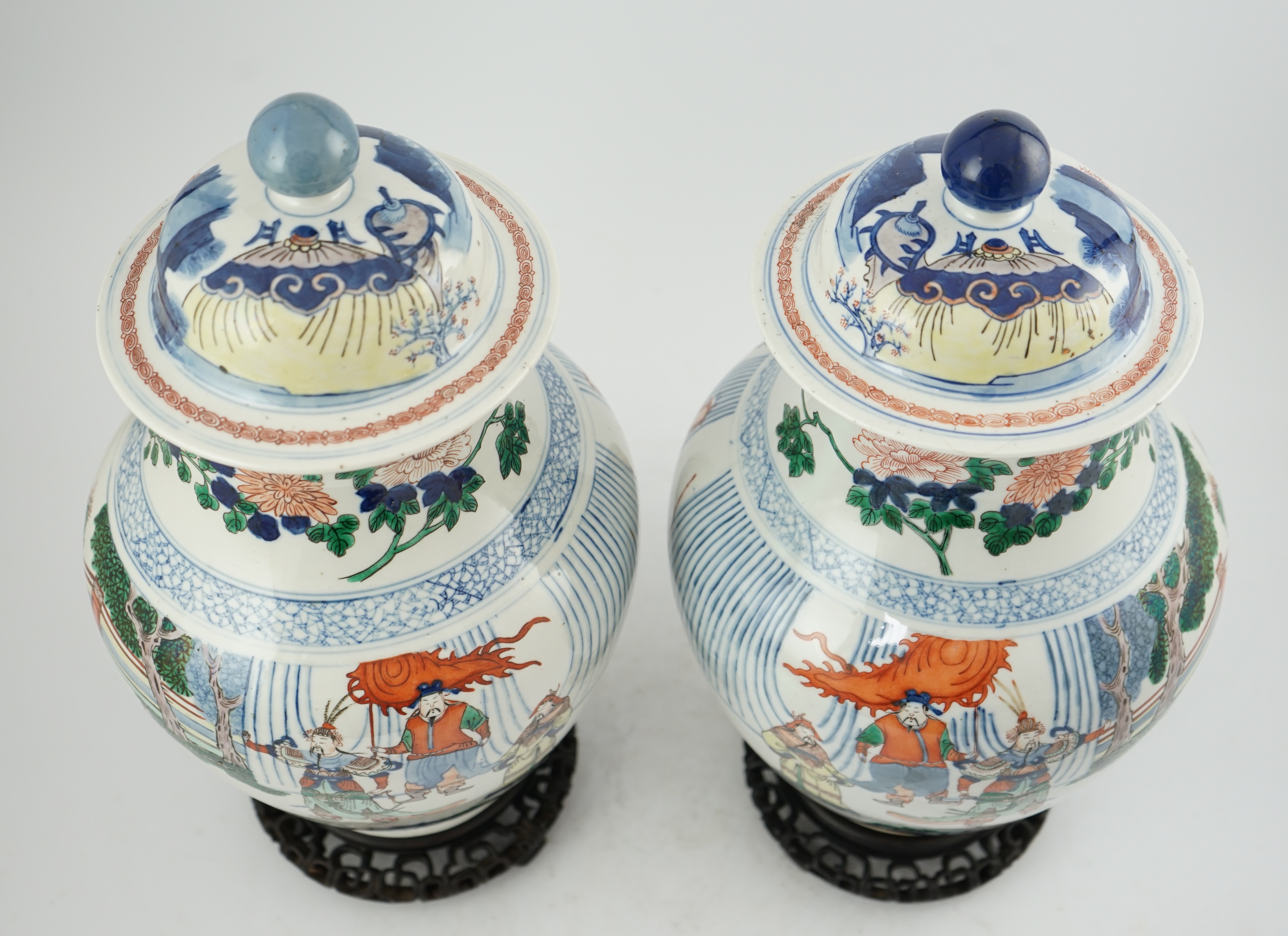 A pair of large Chinese wucai jars and covers, late 19th century